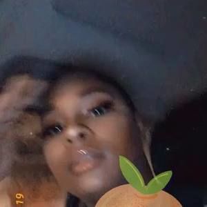 Meet your Posher, Brittani